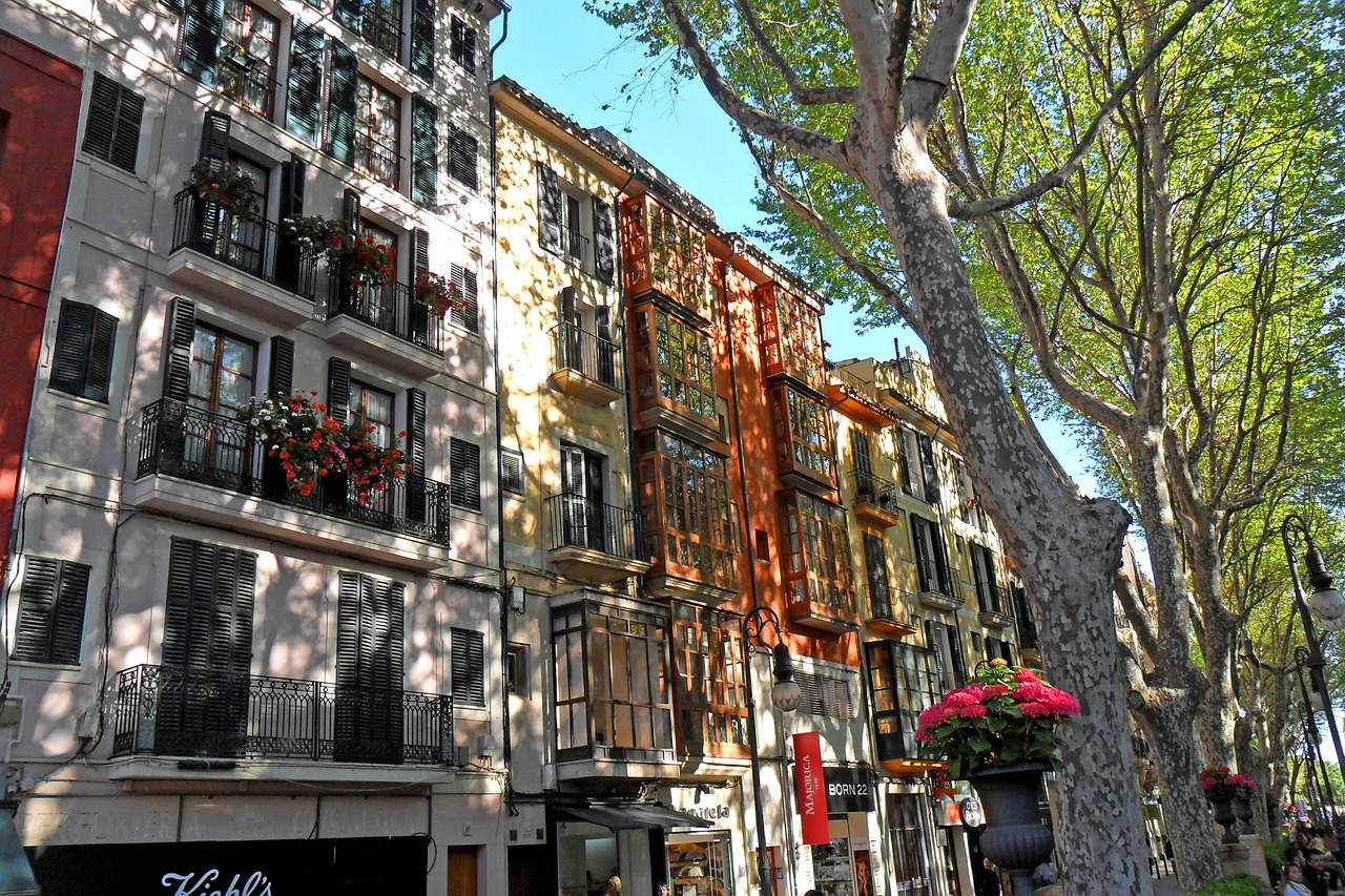 building-500337_1280